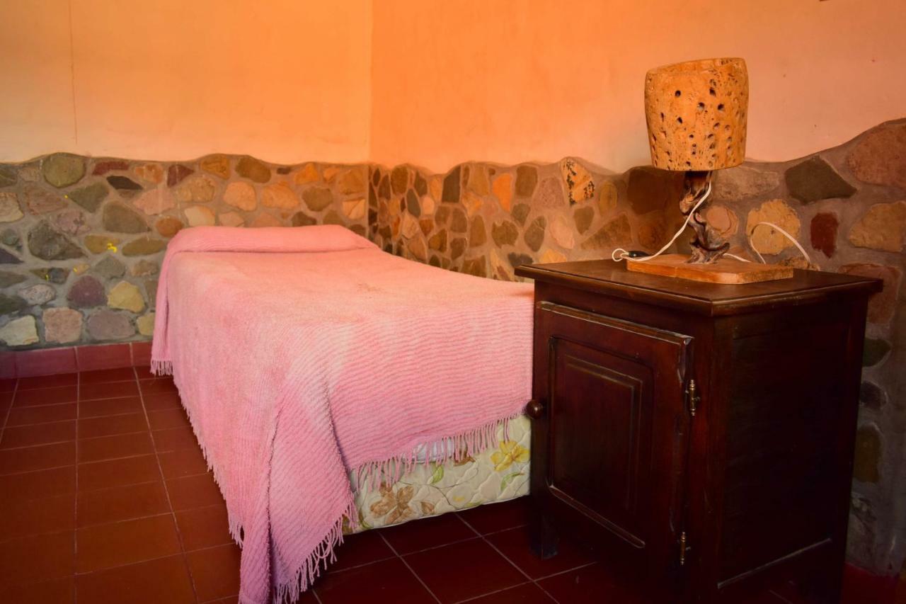 Tierra Andina Hostal Y Cabanas Tilcara Eksteriør billede